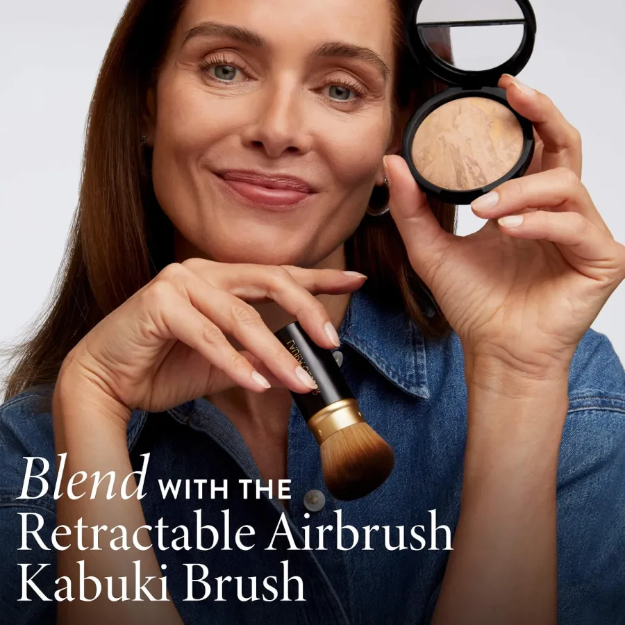LAURA GELLER Baked Balance-n-Brighten baked powder foundation texture