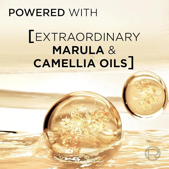 L'Oreal Paris Elvive Extraordinary Oil pump dispenser close-up