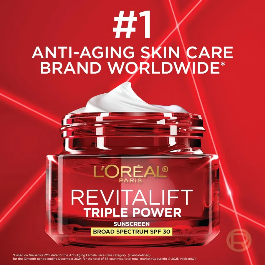 L'Oreal Paris Revitalift Triple Power SPF 30 Face Moisturizer — photo 3